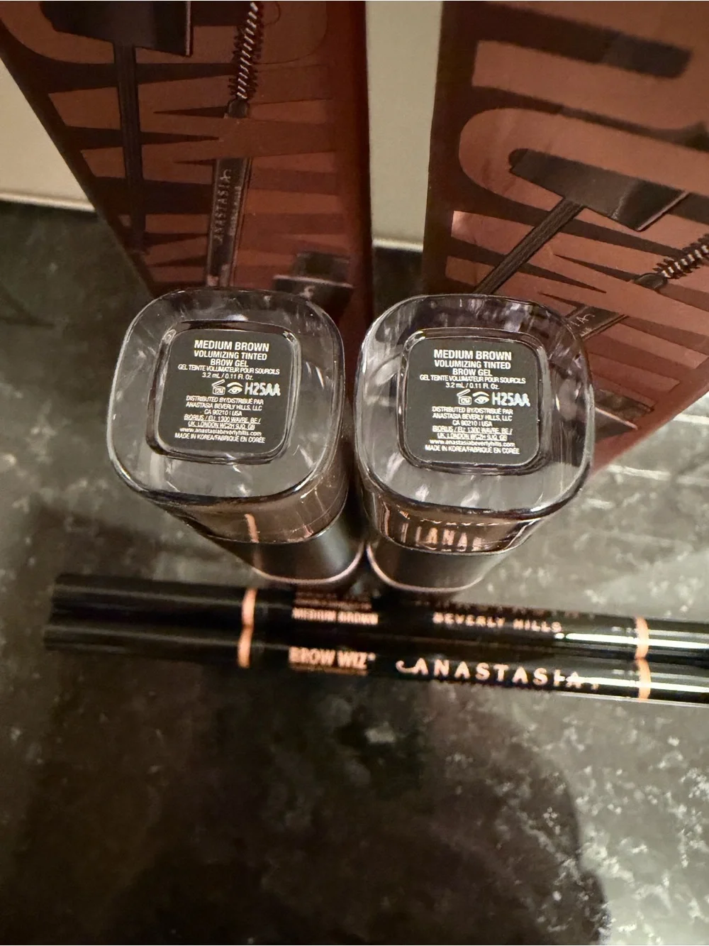 Anastasia Beverly Hills - 2Pc Bundle Ultimate Brow Essentials Kit (Med. Brown)